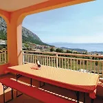 Two-bedroom With Sea View In Апартаменты *