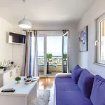 Two-bedroom With Sea View In *