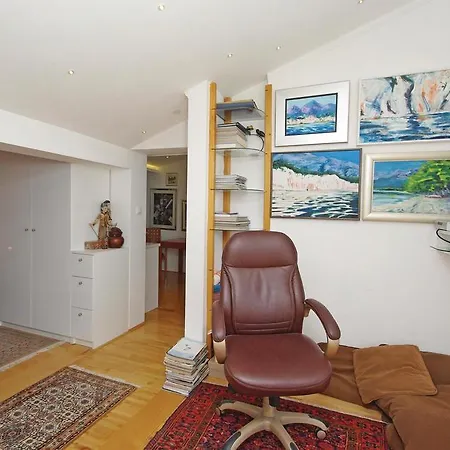 Two-bedroom With Sea View In