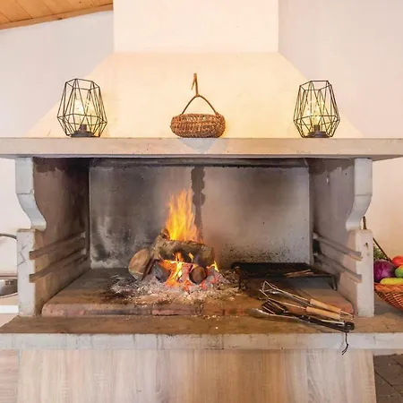 Lägenhet Two-bedroom With Sea View In *