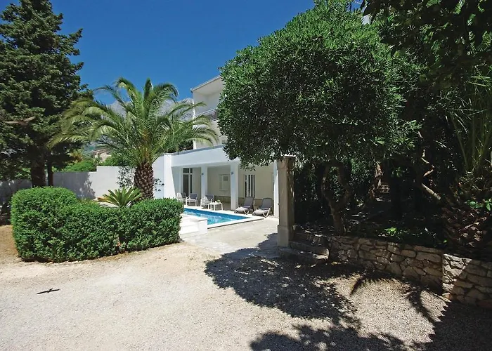 Two-bedroom With Sea View In