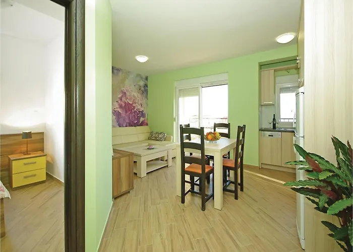 Apartament Two-bedroom With Sea View In
