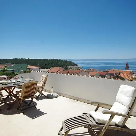 Two-bedroom With Sea View In Μακάρσκα