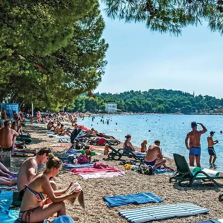 Two-bedroom With Sea View In Διαμέρισμα