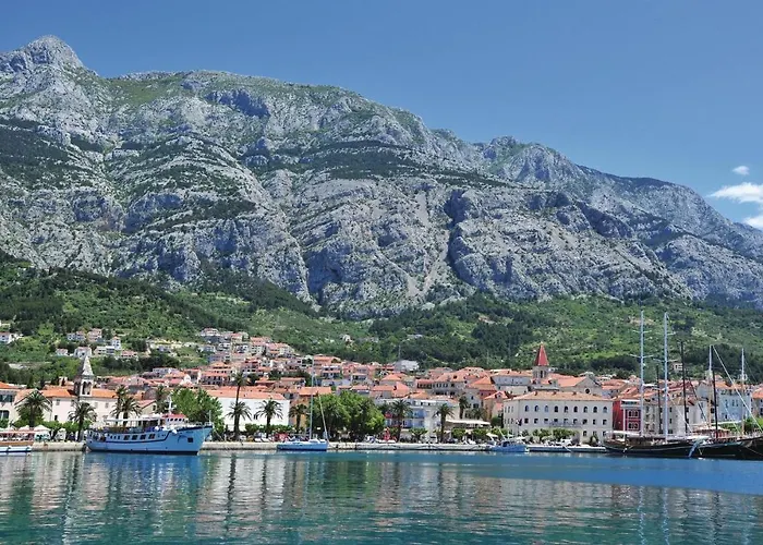 Apartman Two-bedroom With Sea View In Makarska