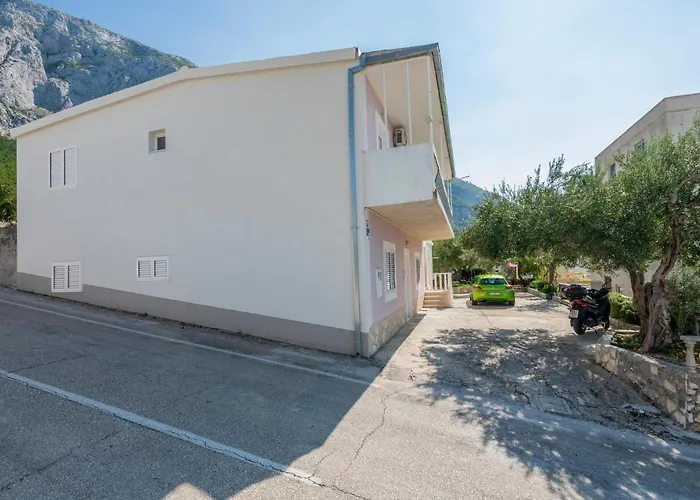 Two-bedroom With Sea View In * Makarska