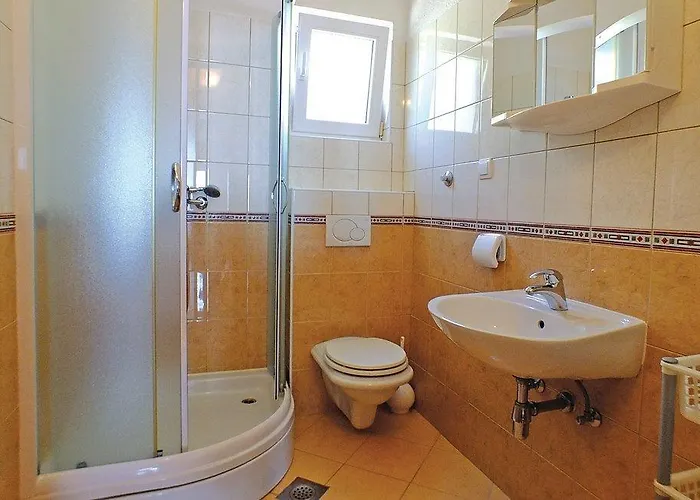 Apartment Two-bedroom With Sea View In Makarska