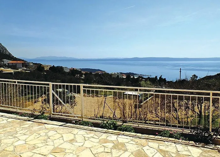 Two-bedroom With Sea View In