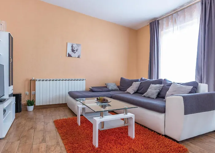 Two-bedroom With Sea View In