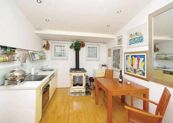 Two-bedroom With Sea View In Apartment *