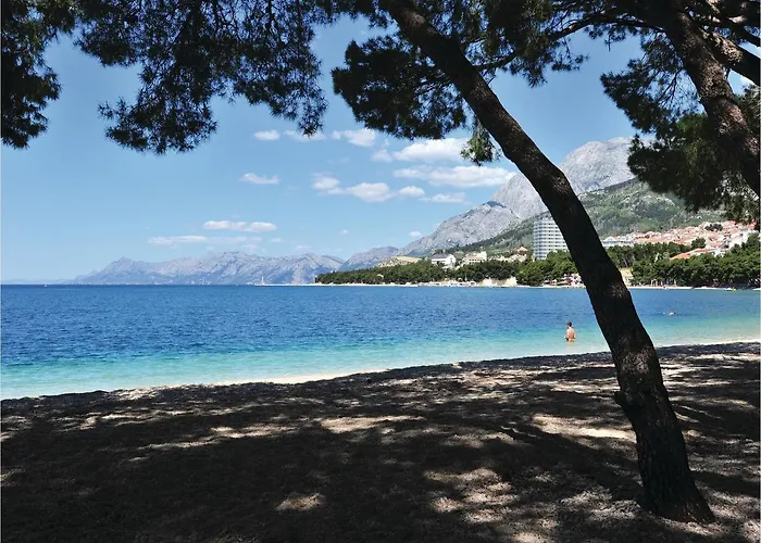 Two-bedroom With Sea View In