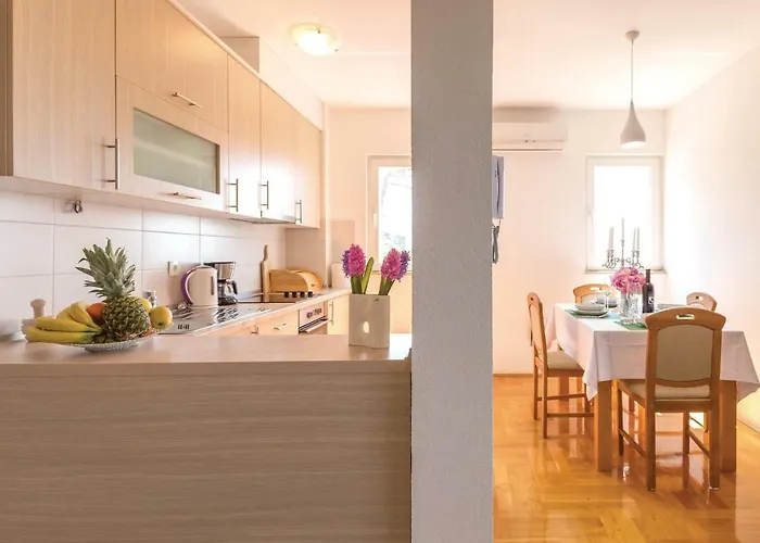 Two-bedroom With Sea View In *