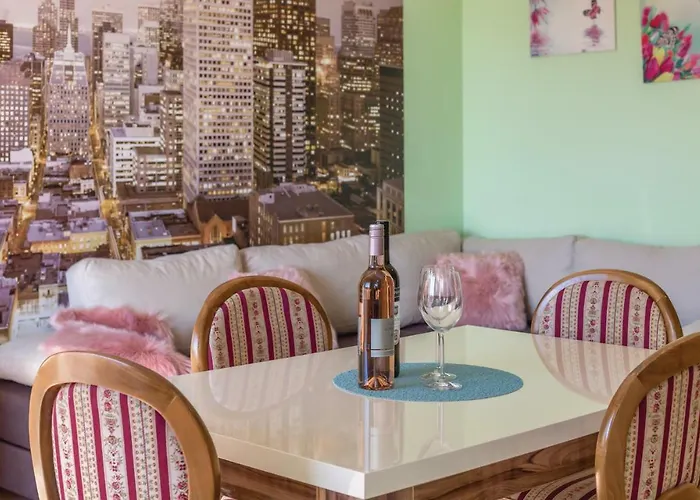 Two-bedroom With Sea View In *