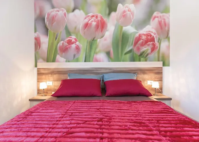 Two-bedroom With Sea View In