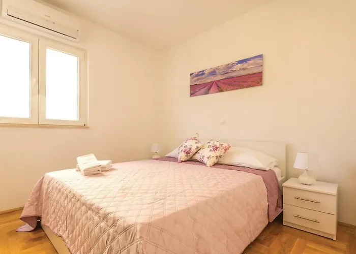 Two-bedroom With Sea View In *