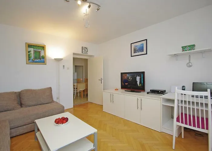 Two-bedroom With Sea View In *